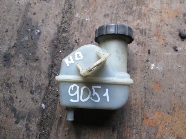 Бачок главного цилиндра  Меседес Актрос 9412950015 MP1